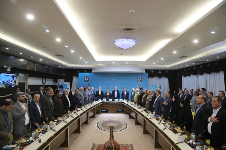 نشست مشترک اعضای کمیسیون آموزش با وزیر آموزش و پرورش و مدیران ،روسای نواحی و مناطق استان آذربایجان شرقی