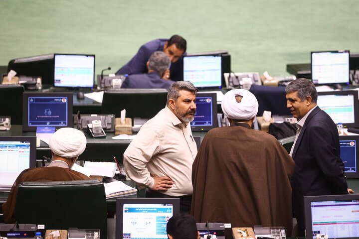 جلسه علنی یکشنبه 20 مهرماه مجلس شورای اسلامی