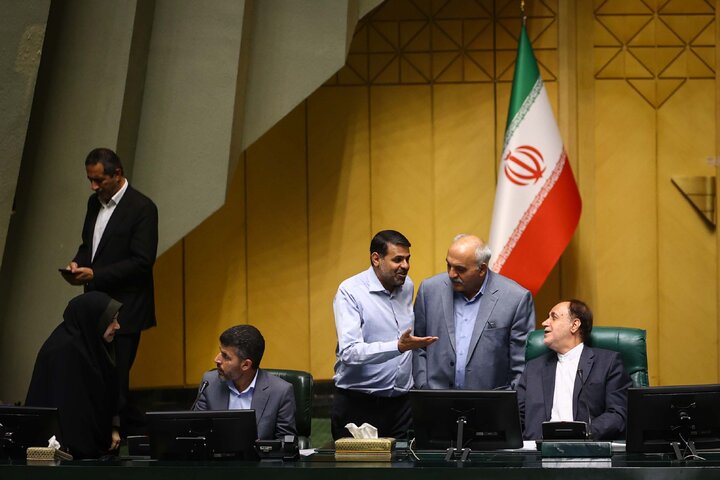 جلسه علنی یکشنبه 20 مهرماه مجلس شورای اسلامی