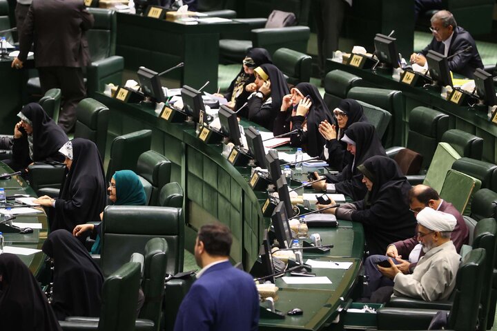 جلسه علنی یکشنبه 20 مهرماه مجلس شورای اسلامی