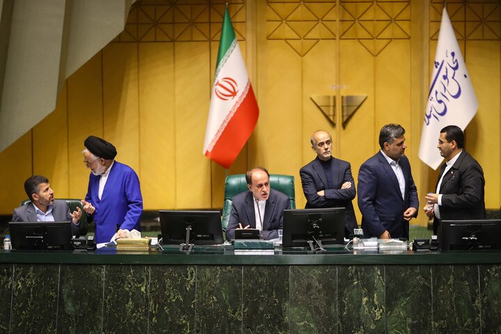 جلسه علنی یکشنبه 20 مهرماه مجلس شورای اسلامی