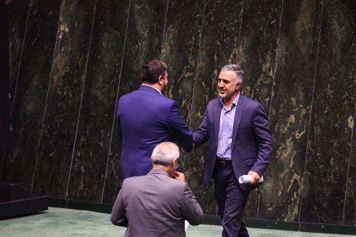 ناطقان میان دستور جلسه علنی ۲۰ مهر ماه مجلس