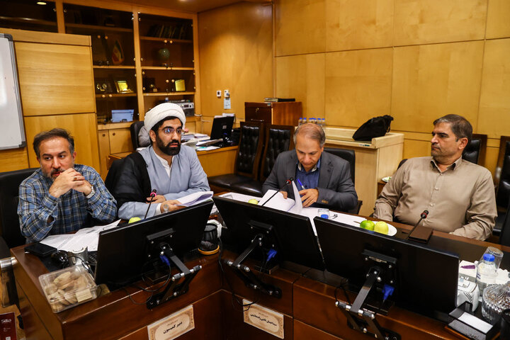 نشست یکشنبه ۲۰ مهرماه کمیسیون صنایع و معادن مجلس