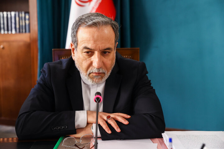 نشست یکشنبه ۲۰ مهرماه کمیسیون اصل نودم قانون اساسی مجلس با حضور وزیر امور خارجه