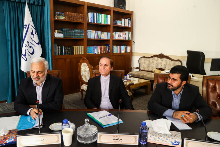 نشست یکشنبه ۲۰ مهرماه کمیسیون اصل نودم قانون اساسی مجلس با حضور وزیر امور خارجه