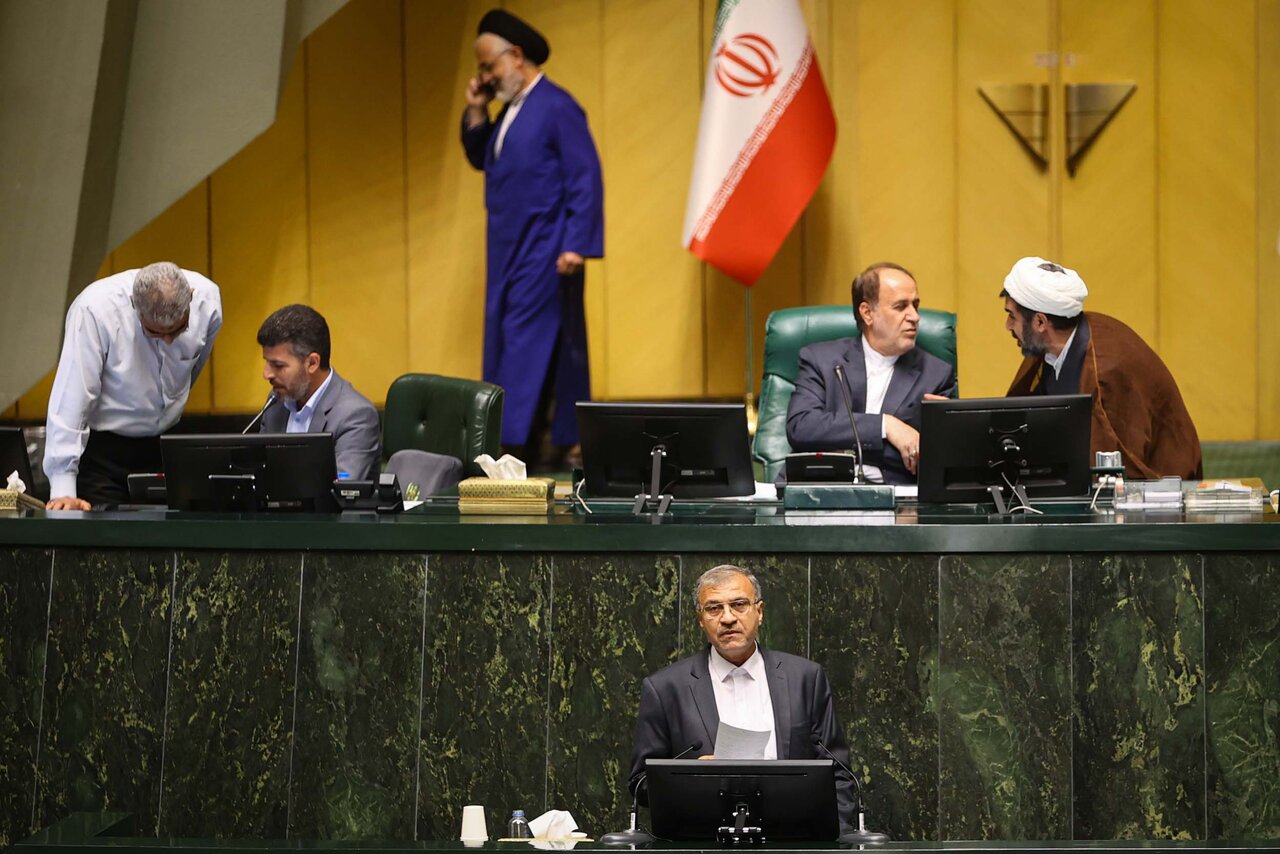 انتقال آب از دریای عمان برای صنایع اشتباه است