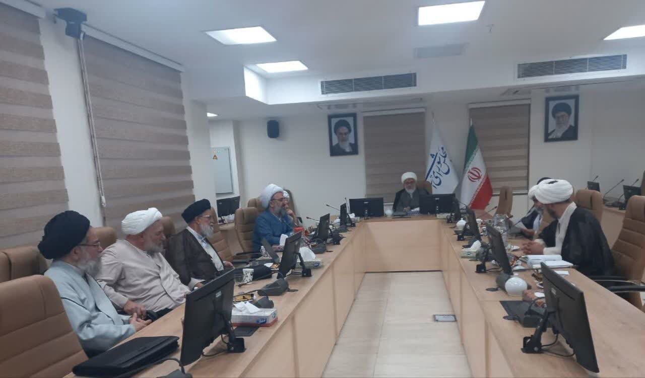 نظریه «انحصار پول در دینار و درهم» در شورای فقهی مرکز تحقیقات اسلامی مجلس بررسی شد نظریه «انحصار پول در دینار و درهم» در شورای فقهی مرکز تحقیقات اسلامی مجلس بررسی شد