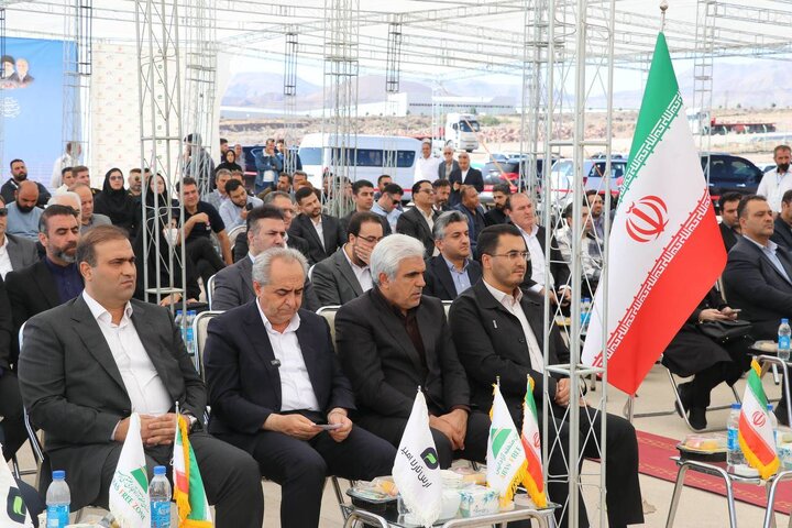 افتتاح ۲ نیروگاه خورشیدی در آذربایجان‌شرقی/ افزایش ظرفیت تولید برق خورشیدی به ۷۰ مگاوات