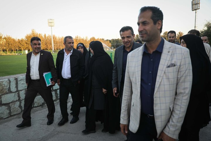 بازدید اعضای فراکسیون های زنان و ورزش از مرکز ملی فوتبال ایران