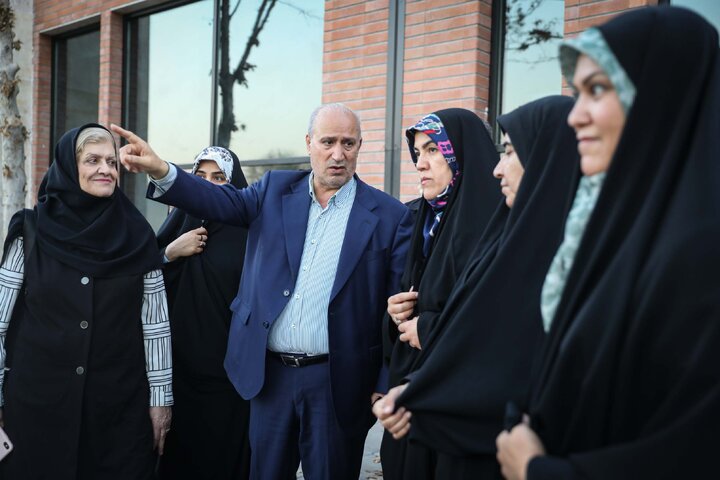 بازدید اعضای فراکسیون های زنان و ورزش از مرکز ملی فوتبال ایران