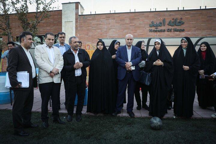 بازدید اعضای فراکسیون های زنان و ورزش از مرکز ملی فوتبال ایران