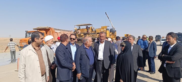 بازدید اعضای کمیسیون عمران از پروژه‌های عمرانی قم