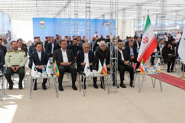 افتتاح ۲ نیروگاه خورشیدی در آذربایجان‌شرقی/ افزایش ظرفیت تولید برق خورشیدی به ۷۰ مگاوات