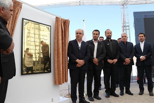 افتتاح ۲ نیروگاه خورشیدی در آذربایجانشرقی/ افزایش ظرفیت تولید برق خورشیدی به ۷۰ مگاوات