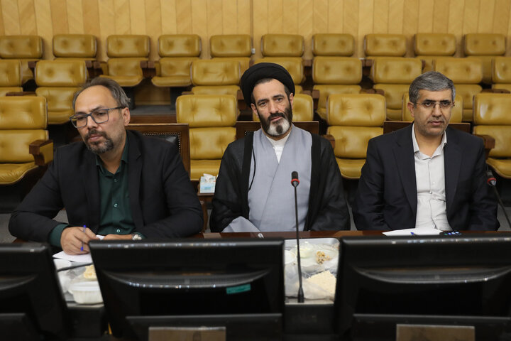 نشست مشترک سه شنبه 22 مهرماه نمایندگان با وزیر صمت
