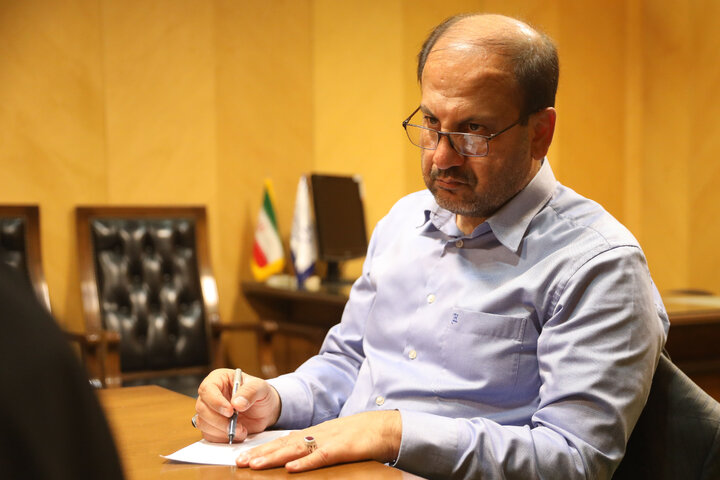 نشست رئیس فراکسیون کارگری با رئیس کانون انجمنهای صنفی کارگری ایران