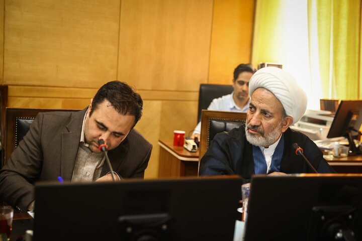 نشست کمیسیون فرهنگی با حضور وزیر میراث فرهتگی و گردشگری