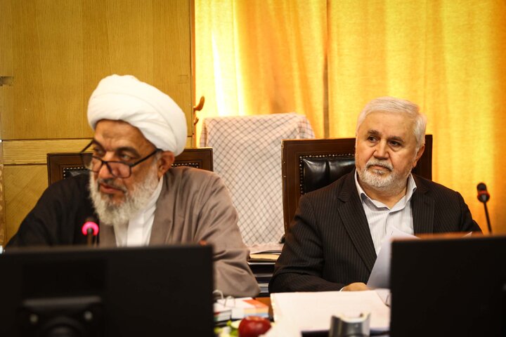 نشست کمیسیون فرهنگی با حضور وزیر میراث فرهتگی و گردشگری