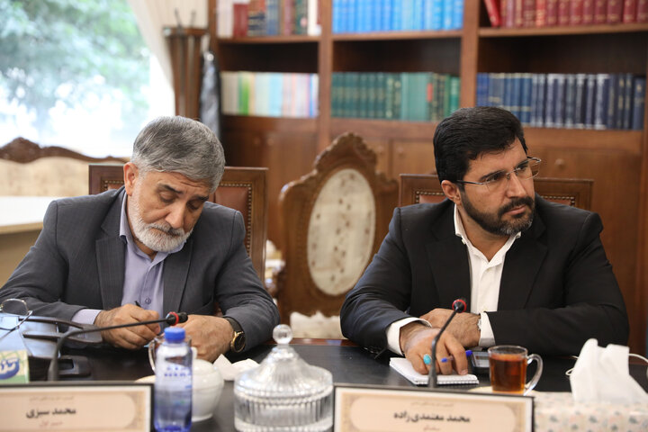 نشست کمیسیون اصل 90 با حضور رئیس بورس
