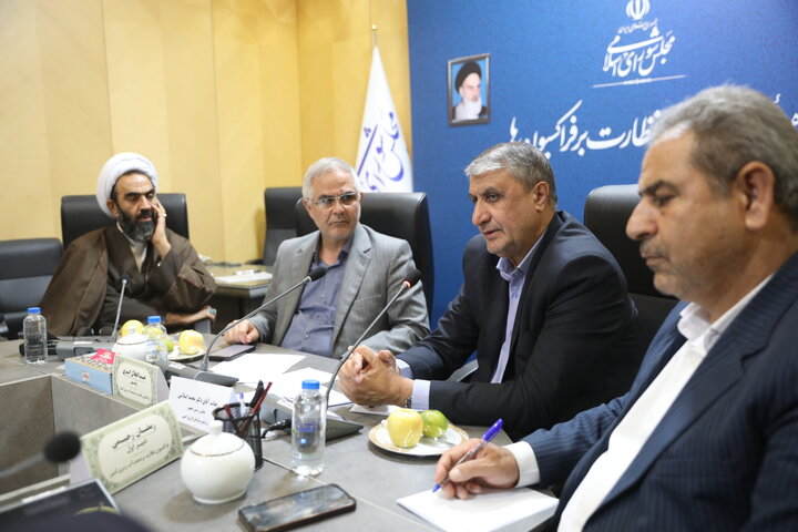 نشست فراکسیون نظارت بر صنعت آب و برق با حضور رئیس سازمان انرژی اتمی