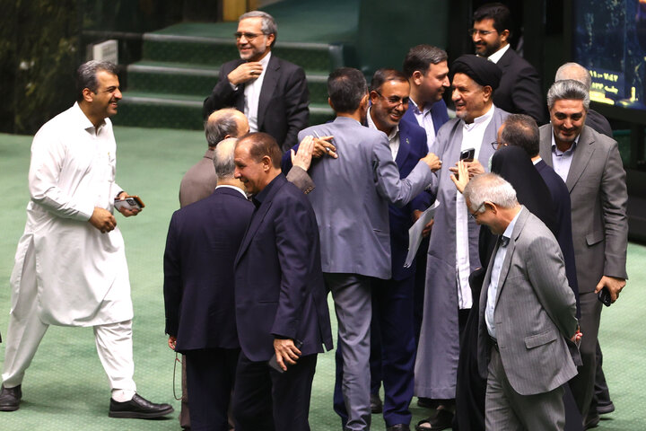 ناطقان میان دستور جلسه علنی چهارشنبه ۲3 مهر ماه مجلس