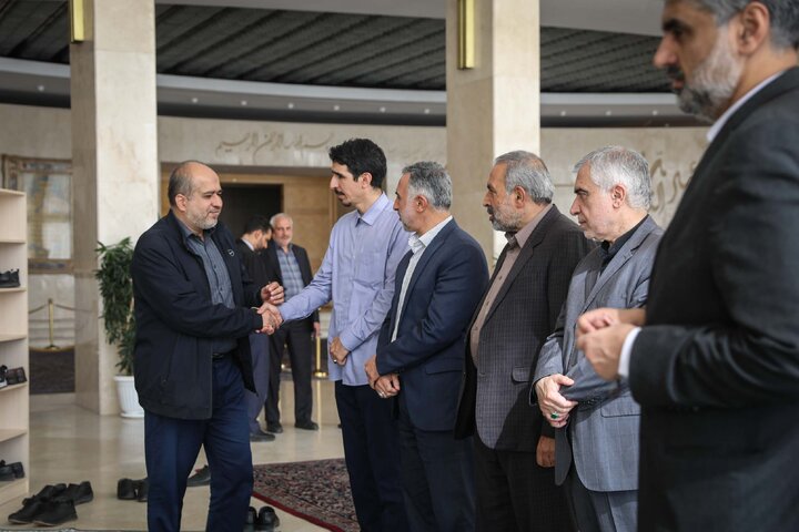 مراسم ختم والده ابوالفضل ظهره وند نماینده تهران