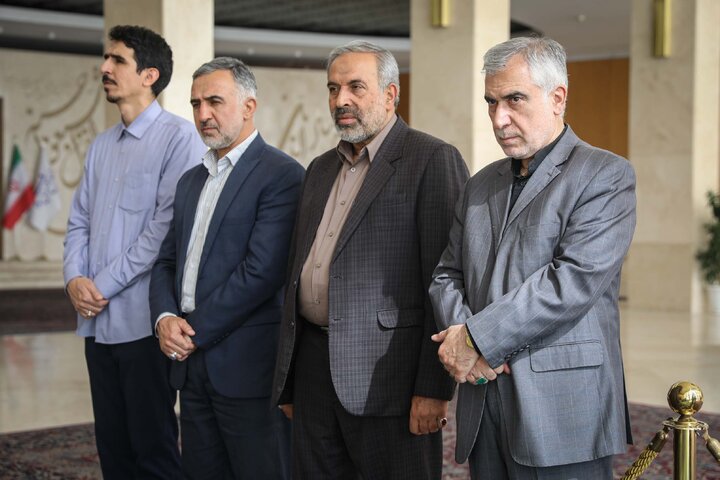 مراسم ختم والده ابوالفضل ظهره وند نماینده تهران