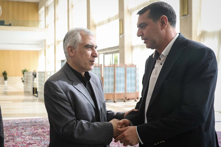 مراسم ختم والده ابوالفضل ظهره وند نماینده تهران