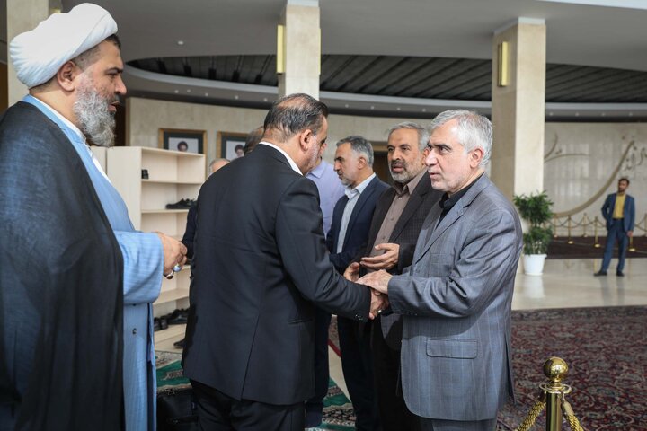 مراسم ختم والده ابوالفضل ظهره وند نماینده تهران