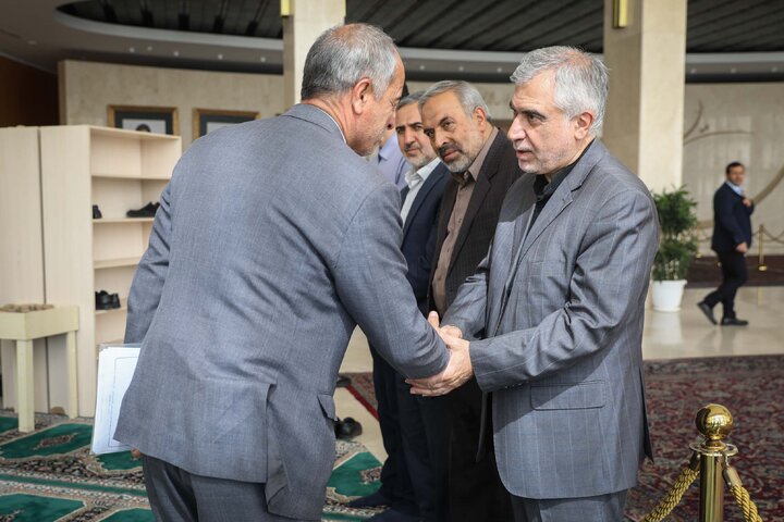 مراسم ختم والده ابوالفضل ظهره وند نماینده تهران