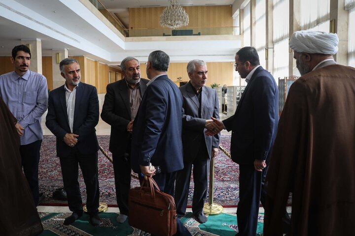 مراسم ختم والده ابوالفضل ظهره وند نماینده تهران