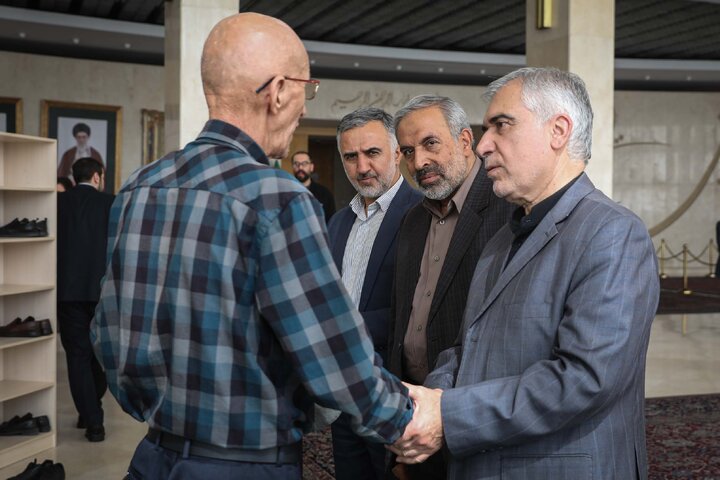 مراسم ختم والده ابوالفضل ظهره وند نماینده تهران