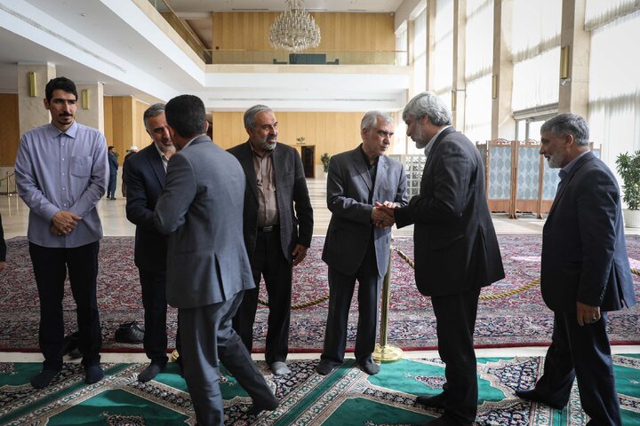 مراسم ختم والده ابوالفضل ظهره وند نماینده تهران