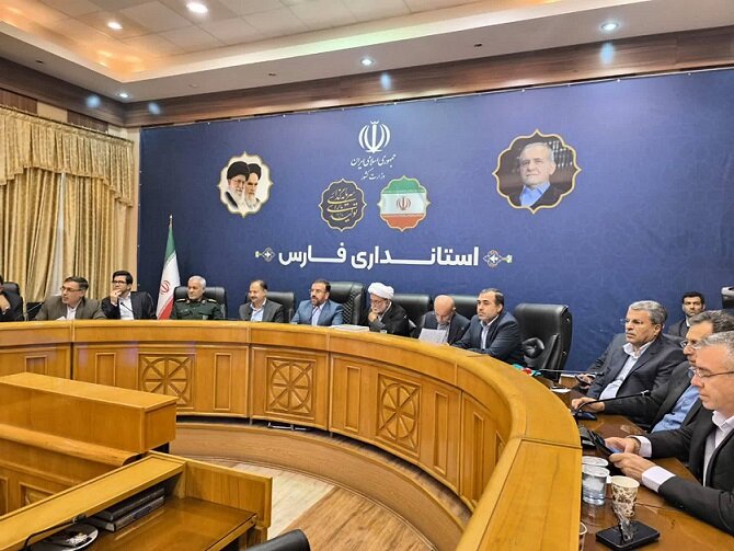 انرژی رکن امنیت کشور است/ وزارتخانهها و مردم را در مسیر قانونگذاری هدفمند و منطقی همراهی می کنیم