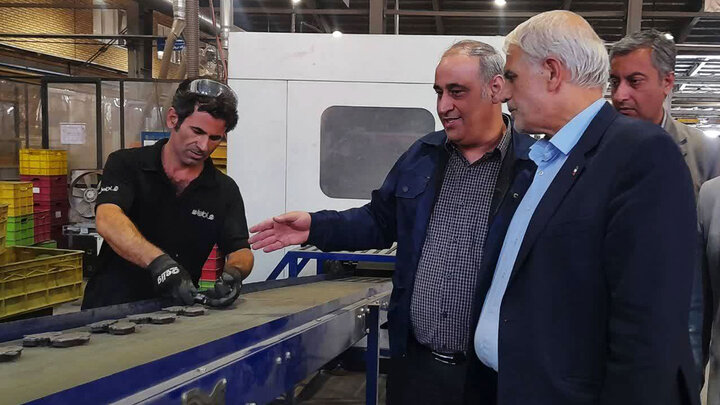 نماینده مردم شهرستان پاکدشت خواستار توجه ویژه مسئولان به صنایع داخلی شد