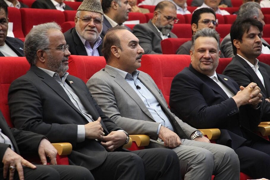 حضور «شهرکی» در آیین رونمایی از پلاک خودروهای منطقه آزاد تجاری صنعتی سیستان/ بررسی مشکلات مردم زابل و خواجه احمد