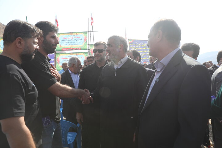 مراسم آغاز عملیات اجرایی بازسازی جاده قدیم داراب به فسا با حضور نیکزاد