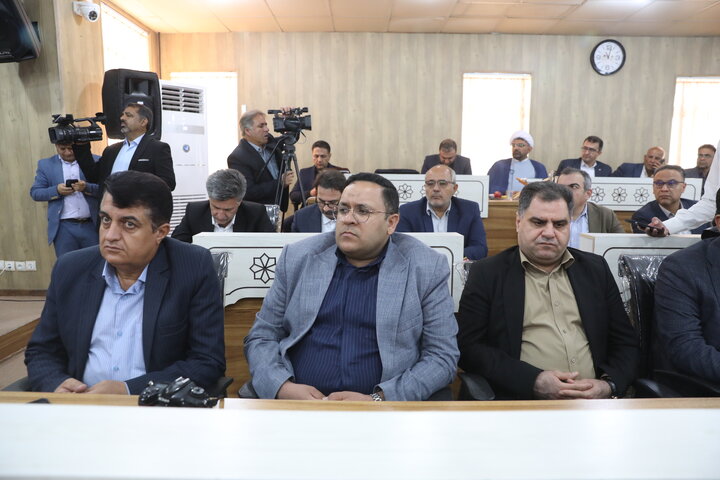 جلسه جمع بندی مصوبات سفر نایب رئیس مجلس به شهرستان فسا