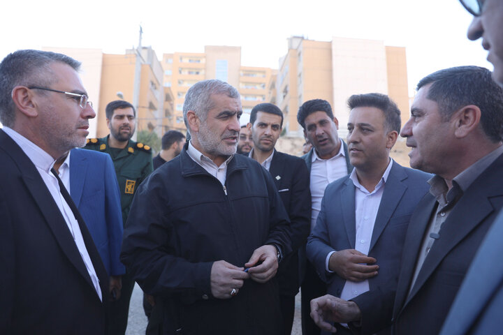 بازدید نیکزاد از مسکن مهر شهرستان سپیدان