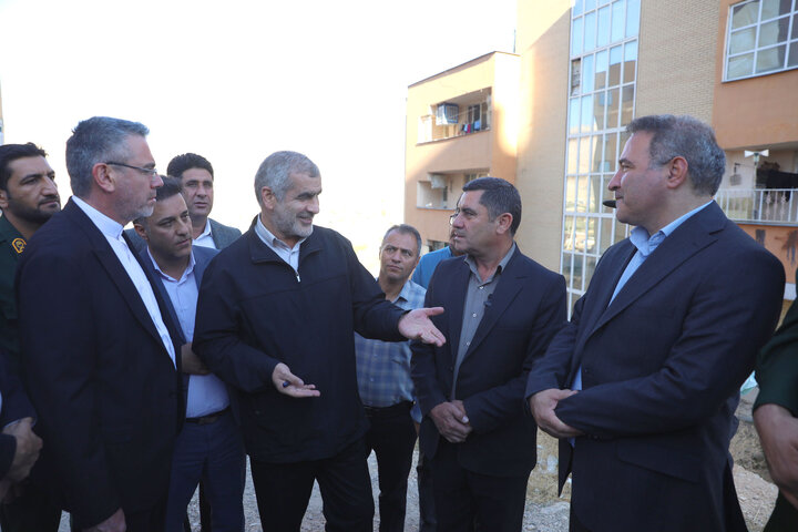 بازدید نیکزاد از مسکن مهر شهرستان سپیدان