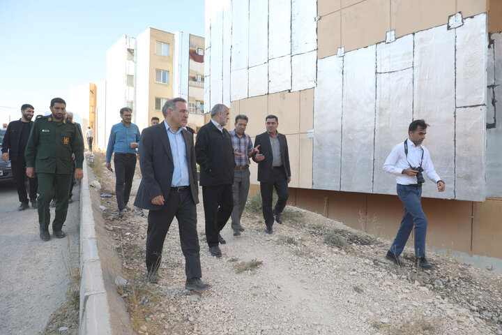 بازدید نیکزاد از مسکن مهر شهرستان سپیدان