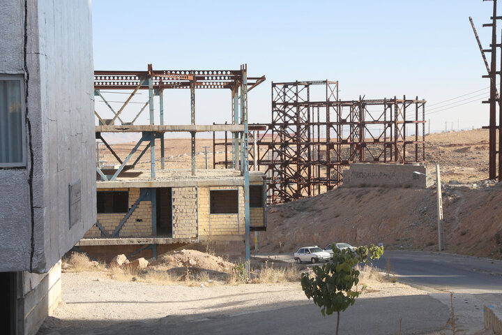 بازدید نیکزاد از مسکن مهر شهرستان سپیدان