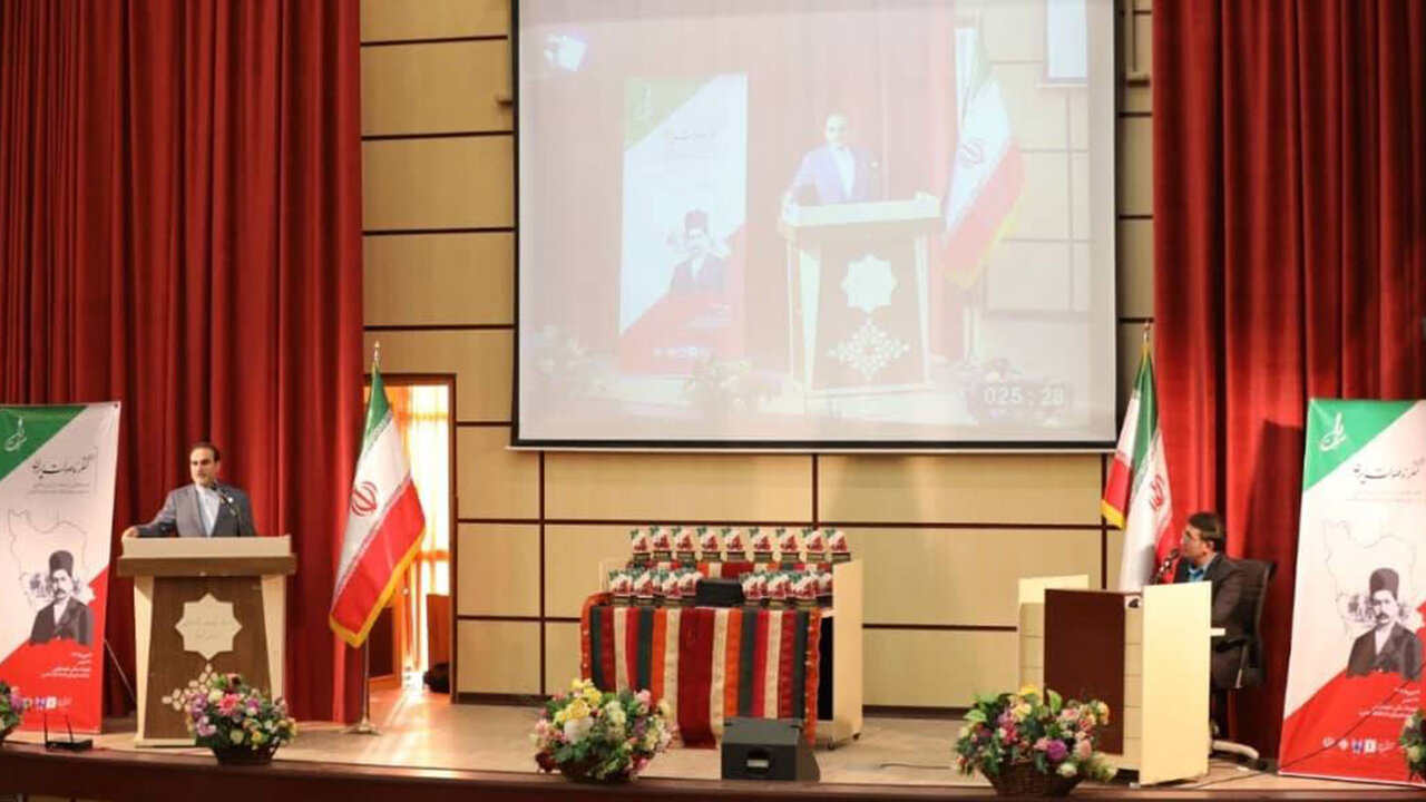 دفاع مقدس، اوج حماسهسازی ایل بزرگ قشقایی است