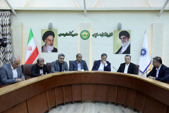 نشست مشترک رئیس کمیسیون کشاورزی با استاندار آذربایجان غربی و فعالان حوزه کارورزی استان