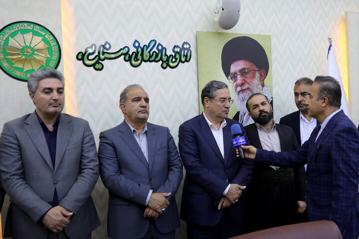 نشست مشترک رئیس کمیسیون کشاورزی با استاندار آذربایجان غربی و فعالان حوزه کارورزی استان