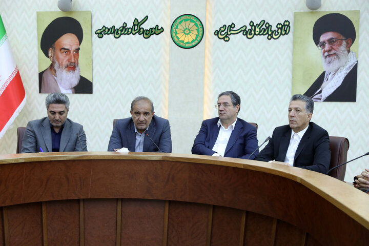 نشست مشترک رئیس کمیسیون کشاورزی با استاندار آذربایجان غربی و فعالان حوزه کارورزی استان