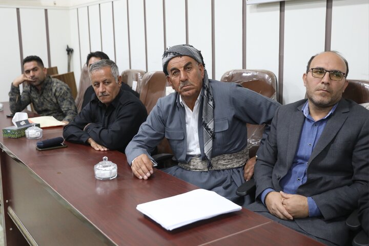 جلسه جمع بندی سفر نظارتی رییس کمیسون کشاورزی به شهرستان پیرانشهر