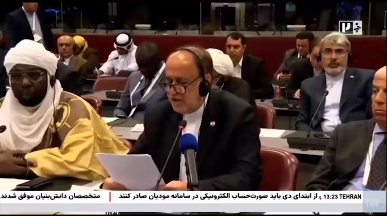 پارلمانهای کشورهای اسلامی با تصویب قوانین الزامآور، تحریم کامل اقتصادی، تجاری و سیاسی رژیم صهیونیستی را در دستور کار قرار دهند پارلمانهای کشورهای اسلامی با تصویب قوانین الزامآور، تحریم کامل اقتصادی، تجاری و سیاسی رژیم صهیونیستی را در دستور کار قرار دهند