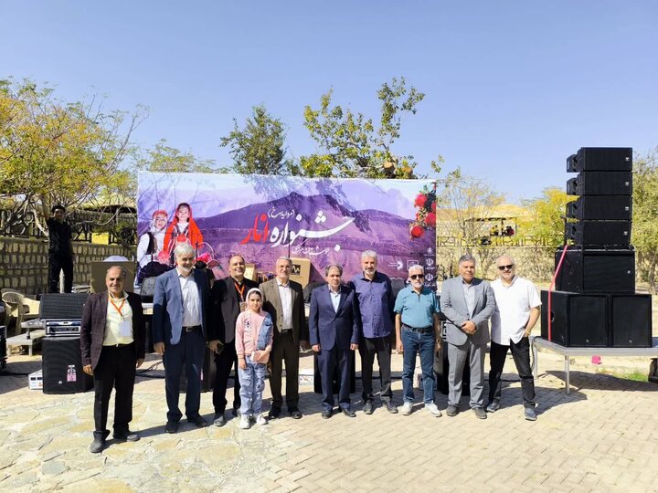 جشنواره انار جوشقان مرکزی با هدف معرفی ظرفیت‌های بومی، توسعه گردشگری روستایی و حمایت از تولیدکنندگان محلی