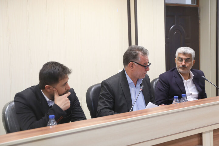 حضور اعضای کمیسیون کشاورزی مجلس در نشست جمع‌بندی بازدید میدانی کمیسیون کشاورزی مجلس از شهرستان‌های کازرون و کوه‌چنار
